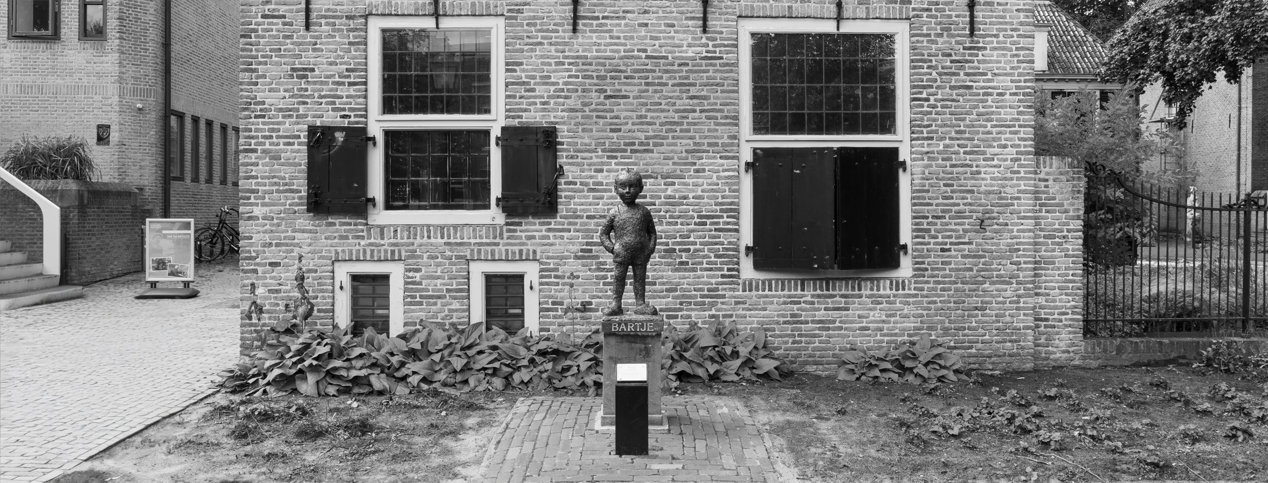 freepik__retouch__71237